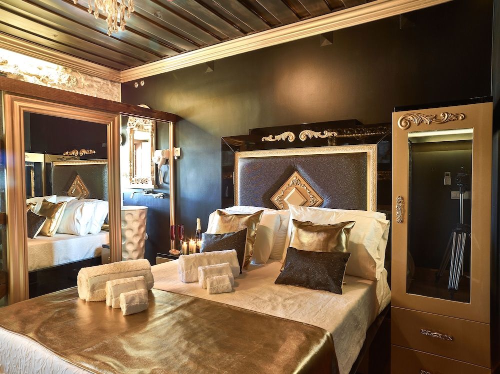 Solar Antigo Luxury Coimbra Deluxe Suite, City View 4