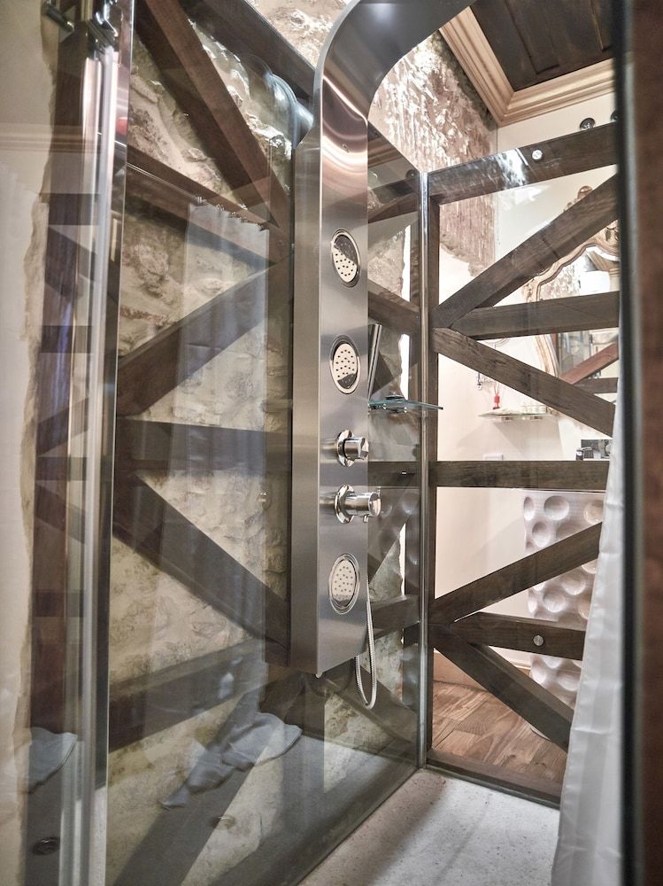 Solar Antigo Luxury Coimbra Deluxe Suite, City View 12