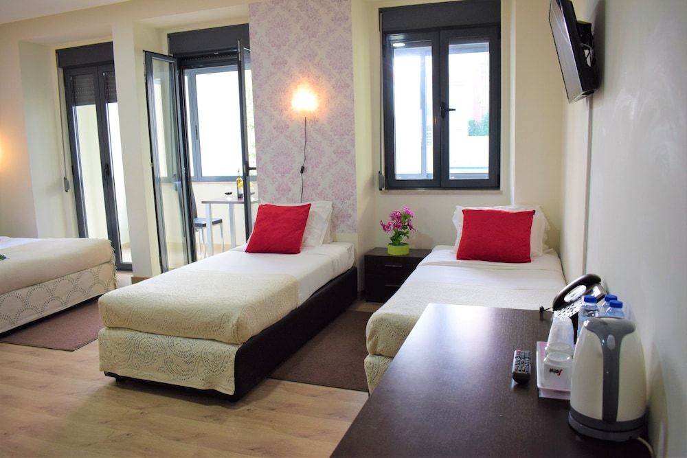 Family Suite, Private Bathroom