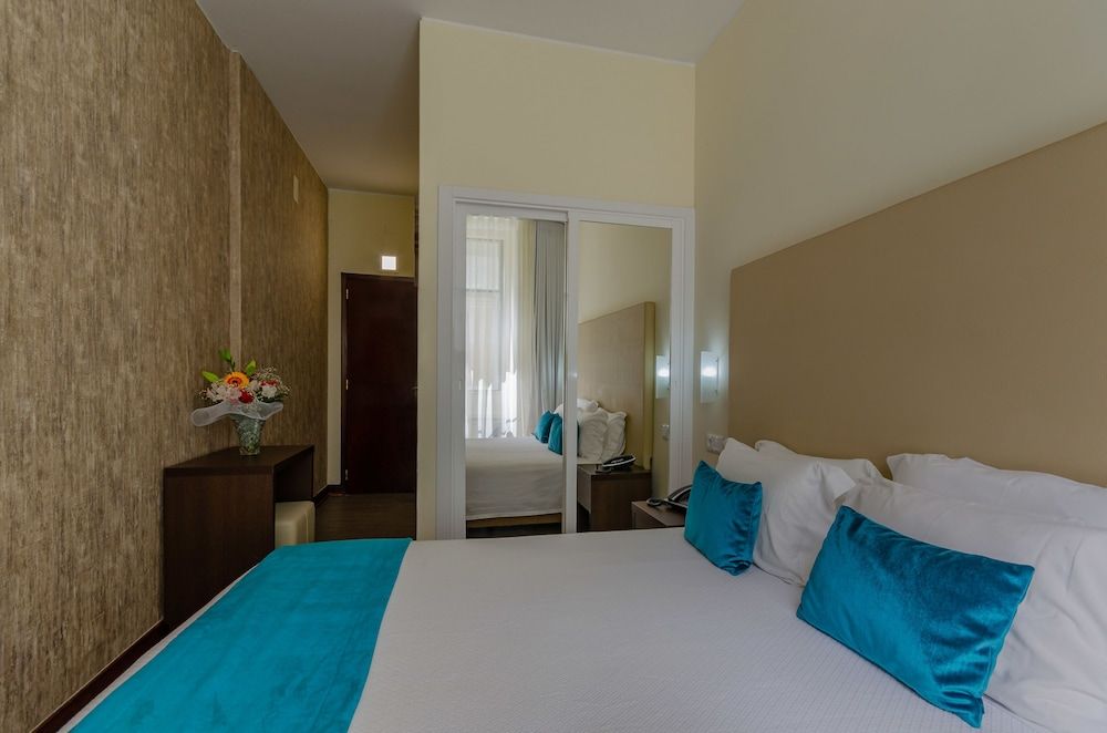 Hotel LX Rossio Double Room 3