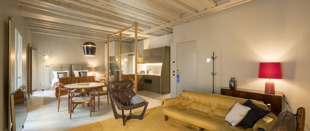Raw Culture Arts & Lofts Bairro Alto Deluxe Loft 4