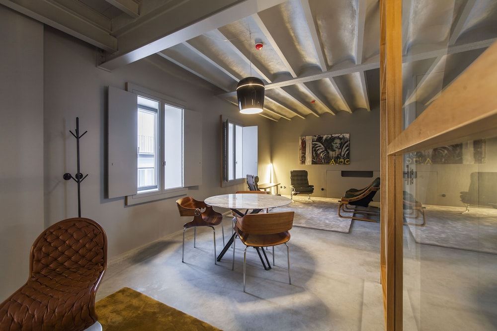 Raw Culture Arts & Lofts Bairro Alto Deluxe Loft 9