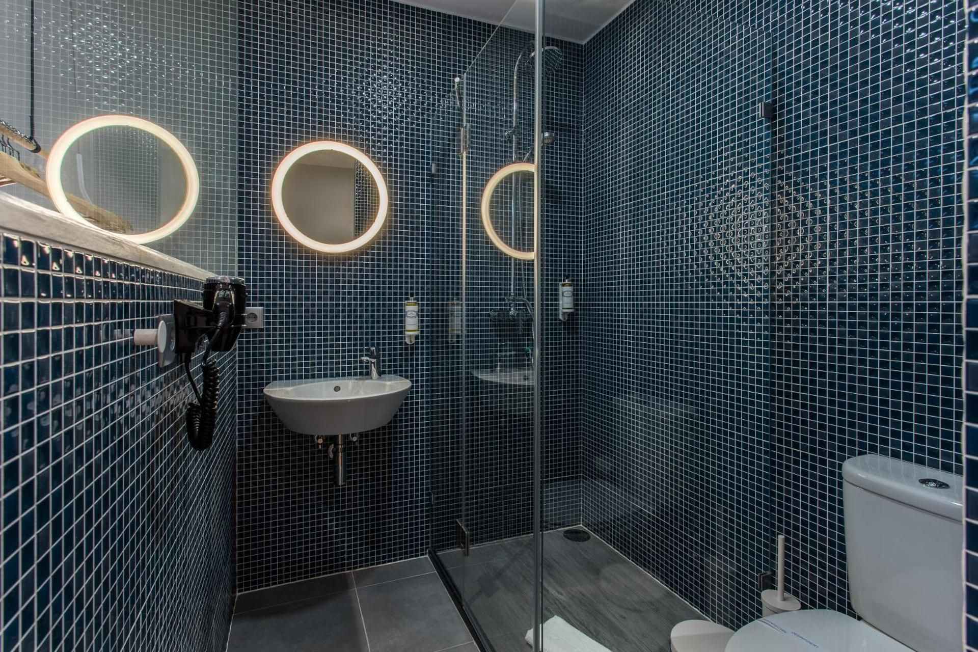 Modern Family Apartment