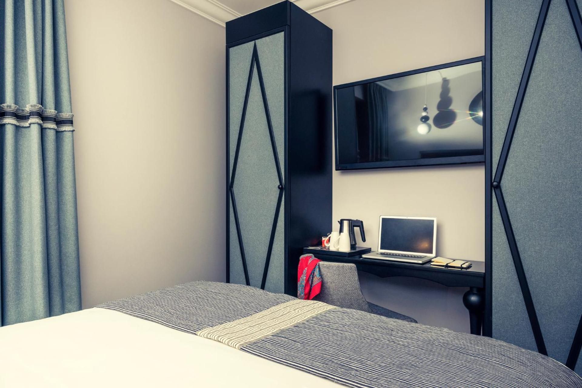 undefined Mercure Paris Arc de Triomphe Wagram 4