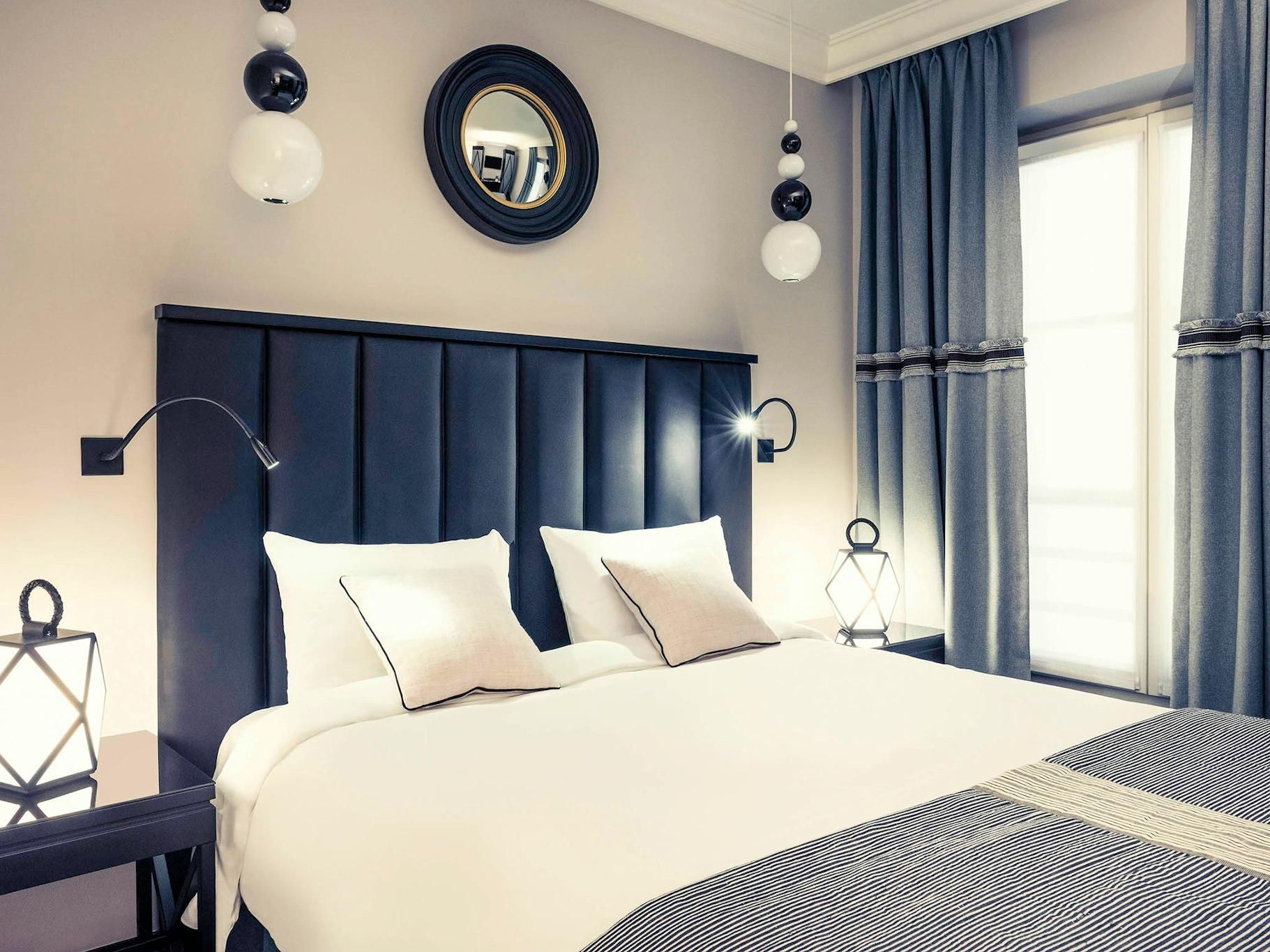 undefined Mercure Paris Arc de Triomphe Wagram 7