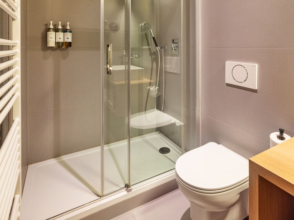 Numa Berlin Kudamm Medium Room with Balcony 6