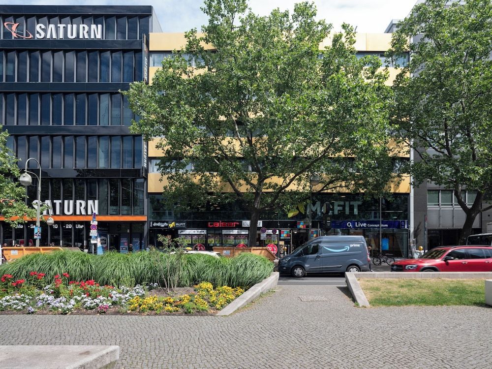 undefined Numa Berlin Kudamm 3