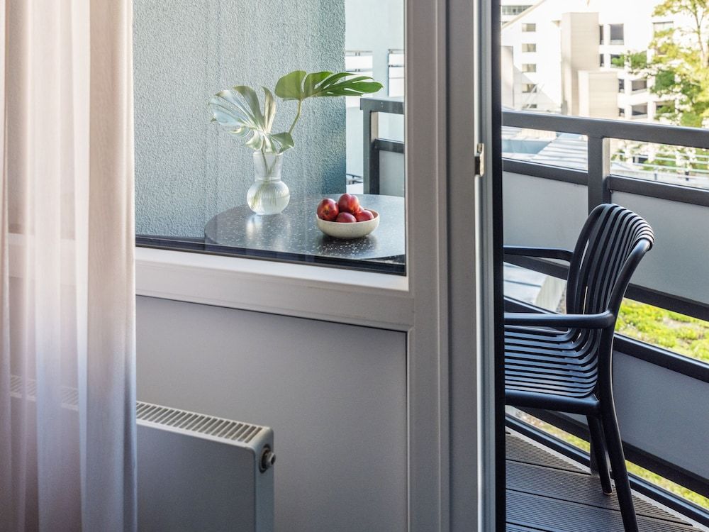 Numa Berlin Kudamm Medium Room with Balcony 4