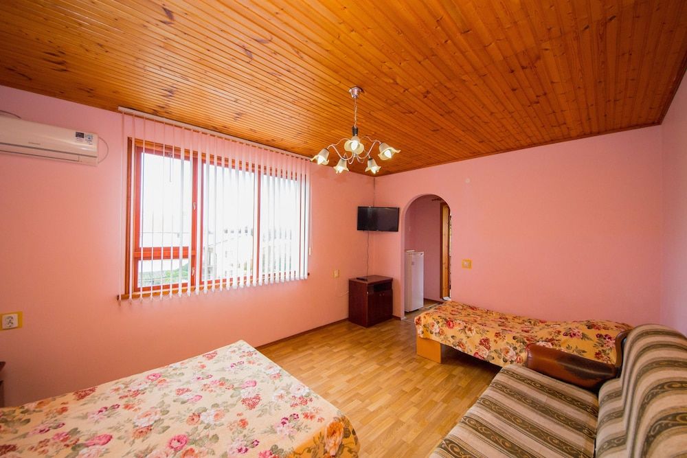 Superior Triple Room, Private Bathroom