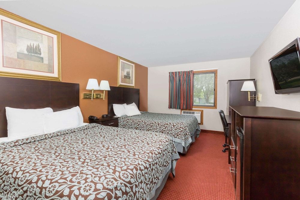 Deluxe Room, 2 Queen Beds, Non Smoking