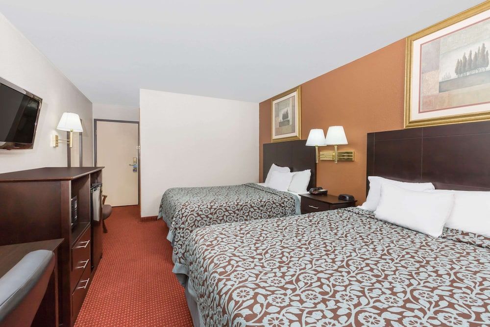 Standard Room, 2 Queen Beds