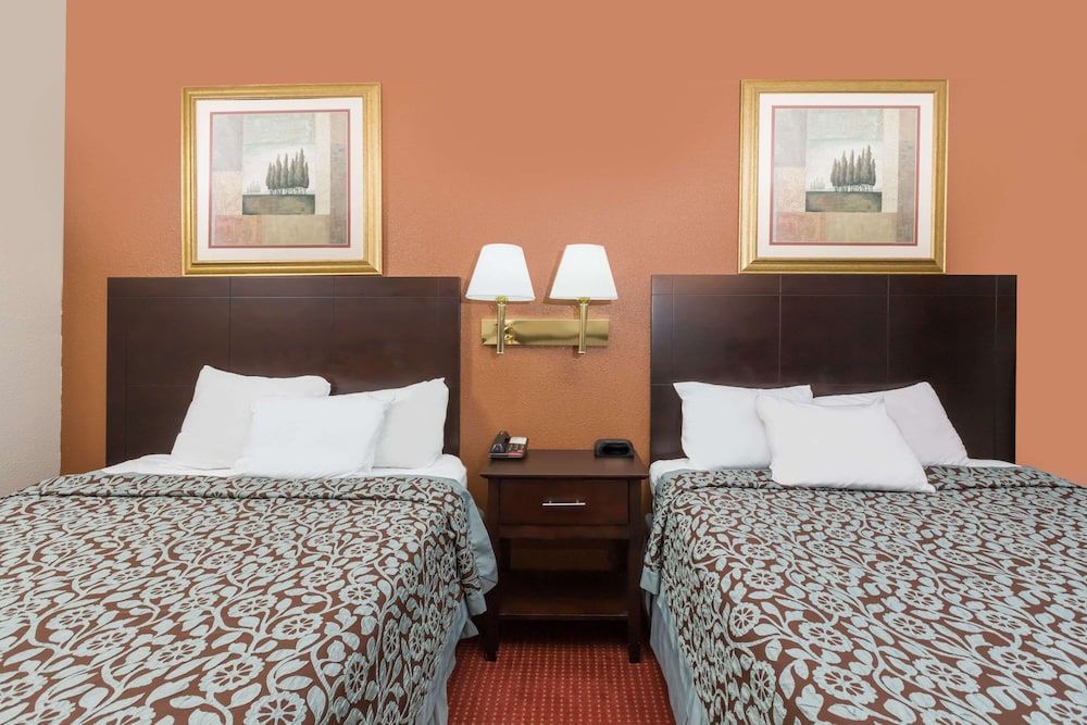 Standard Room, 2 Queen Beds