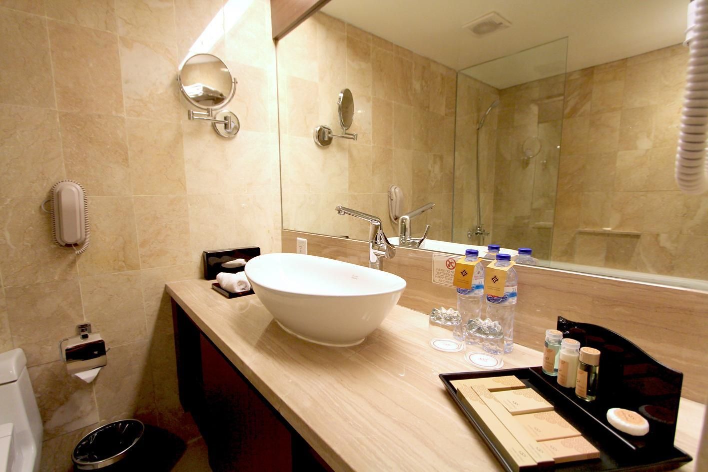 Grand Sahid Jaya Deluxe Twin 18