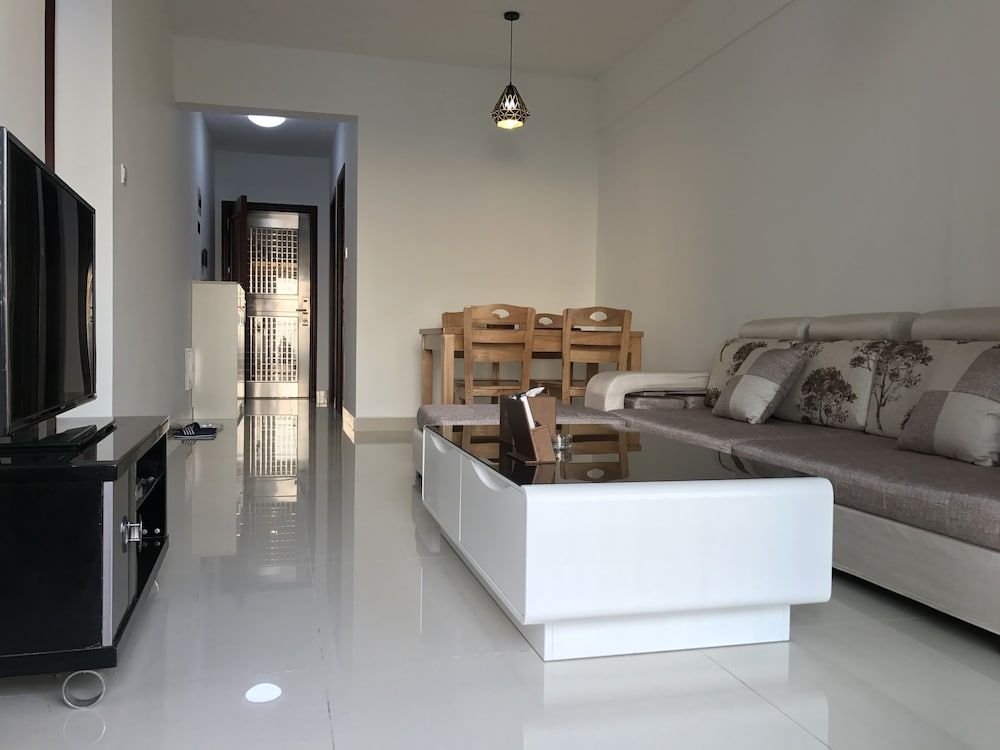 Nomo Residence GZ - Royal Garden Deluxe Suite with River View 8