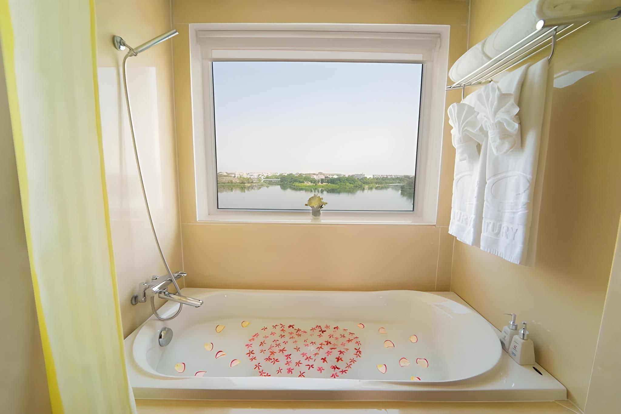 Grand Suite 1 Bedroom Riverview