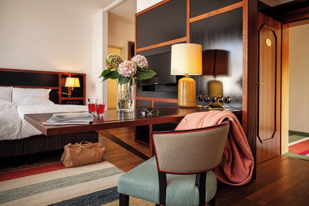 Hotel Restaurant Erbprinz Junior Suite, 1 Bedroom, Non Smoking, City View 3