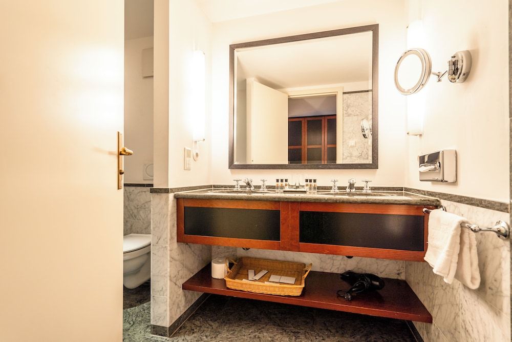 Hotel Restaurant Erbprinz Single Room Ambiente 3