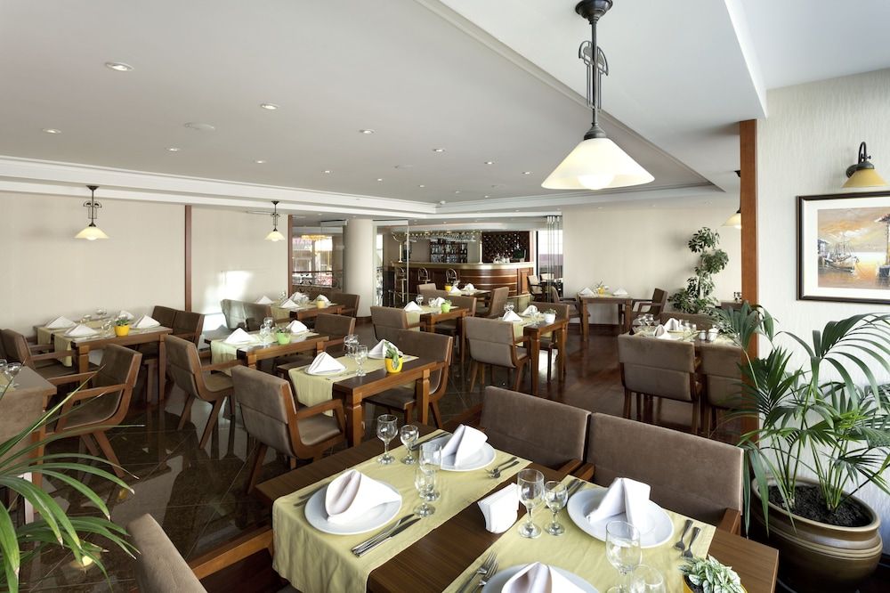 undefined The Parma Hotel Downtown 6