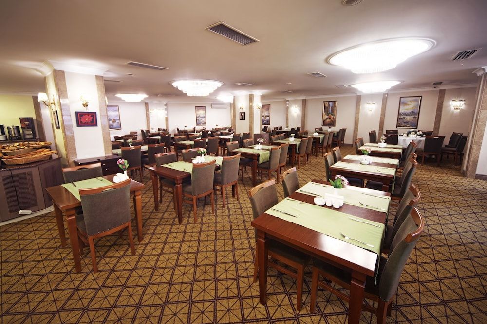 undefined The Parma Hotel Downtown 8