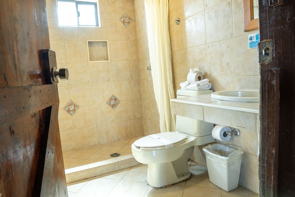 Villa Mexicana Creel Mountain Lodge Master suite with private bedroom 5