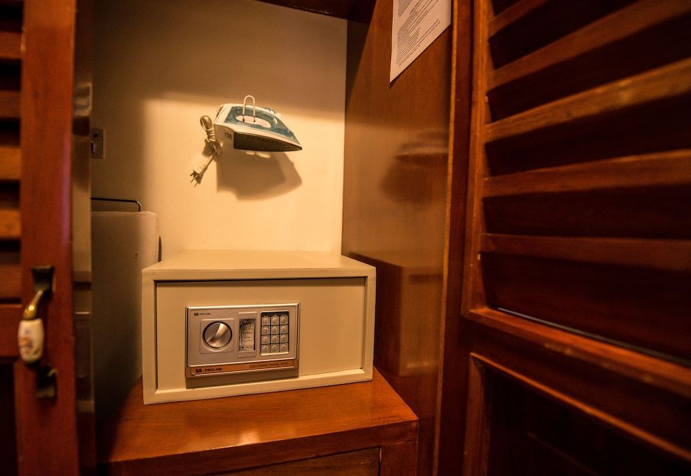 La Mansión del Sol Deluxe Room, 2 Queen Beds 9