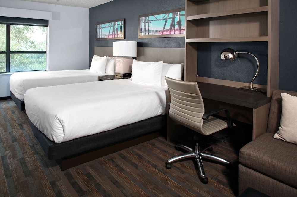 Studio, Multiple Beds