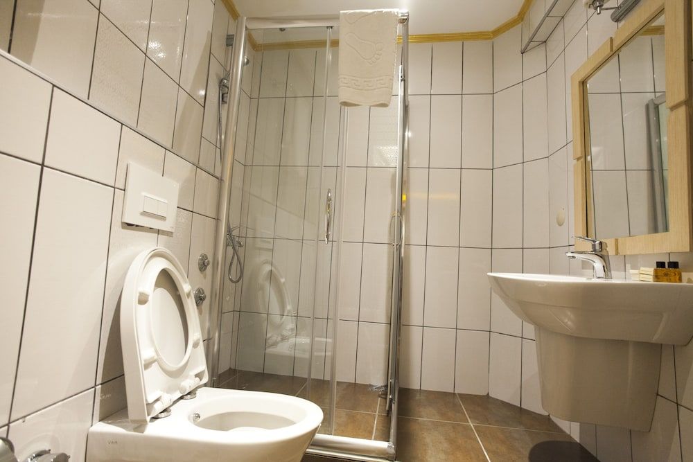 Hotel Aslan Istanbul Standart Triple Room 6