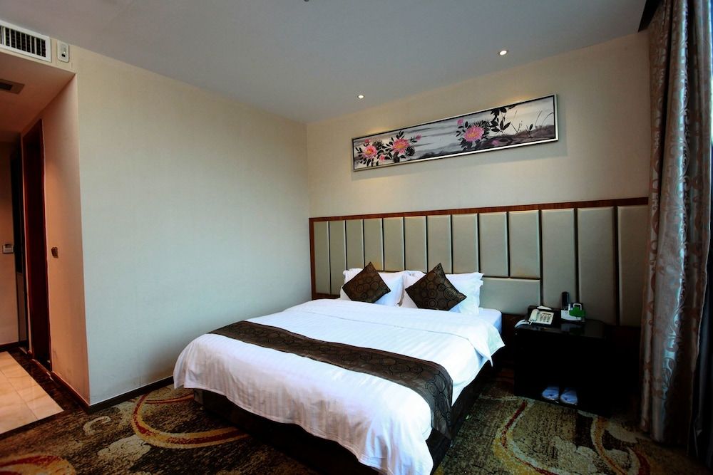 Healthy King Room