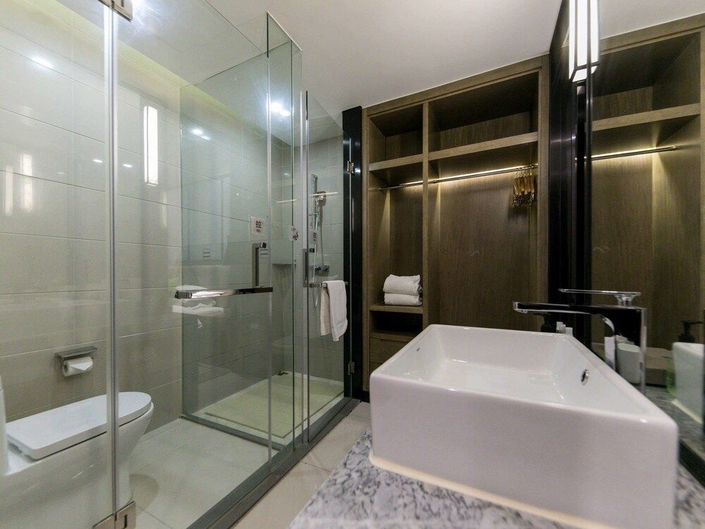 Ibis Styles Shanghai Hongqiao Airport Superior Double Room 11