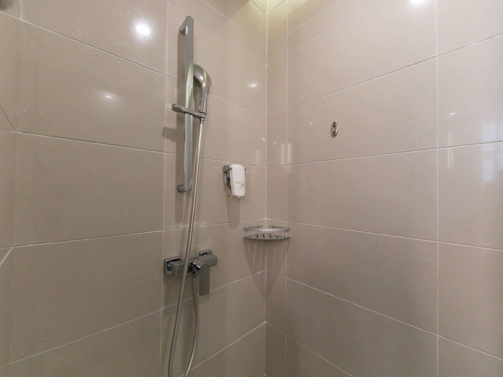 Ibis Styles Shanghai Hongqiao Airport Superior Double Room 9