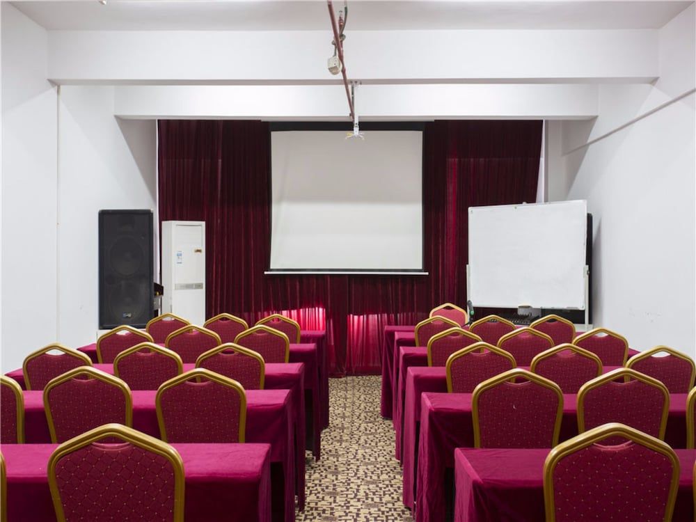 undefined Kaiserdom Hotel Huanshi East Road 7