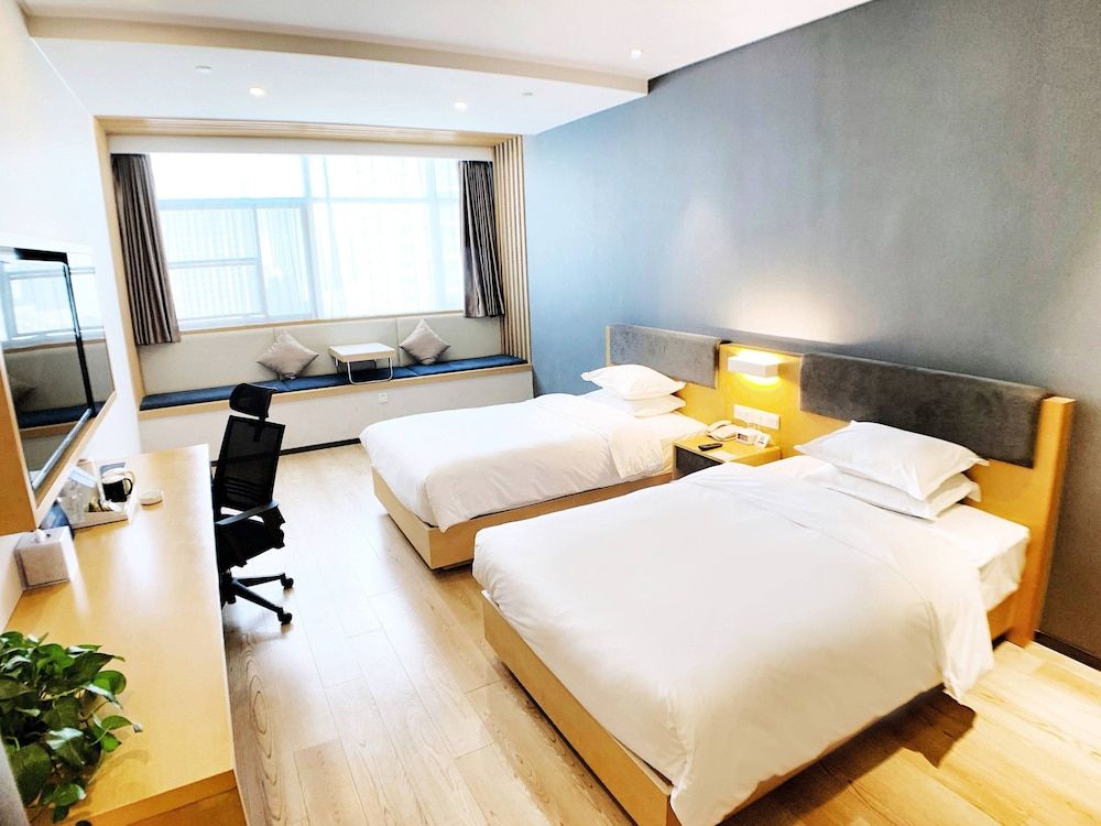 undefined Holiday Inn Express Jinan Exhibition Center by IHG 3