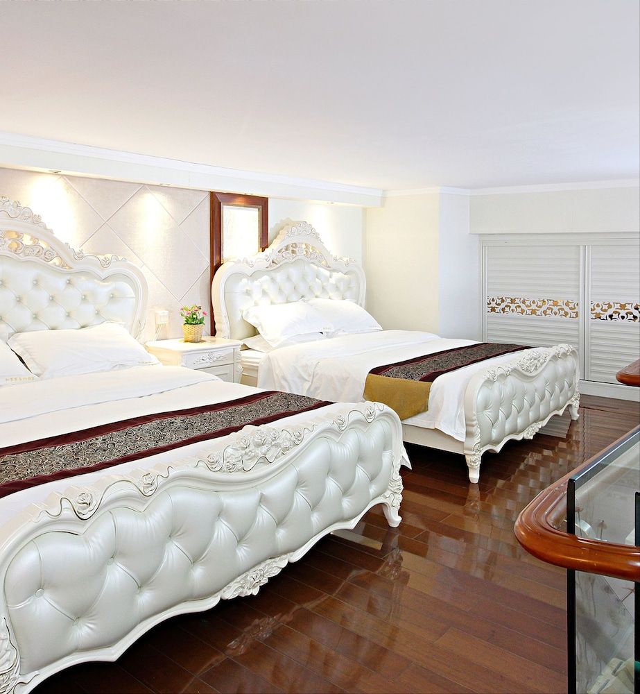 undefined Badun International Apartment 7