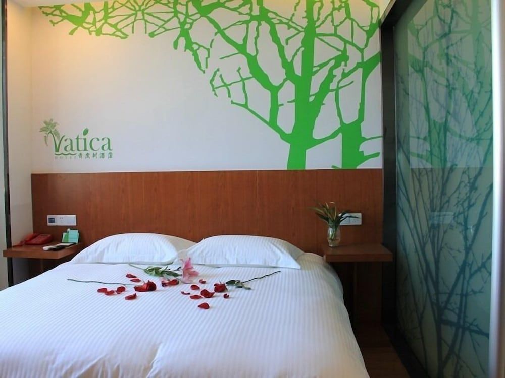 undefined Vatica ShangHai International Tourist Resort Huaxia E Road Metro Station Hotel 10