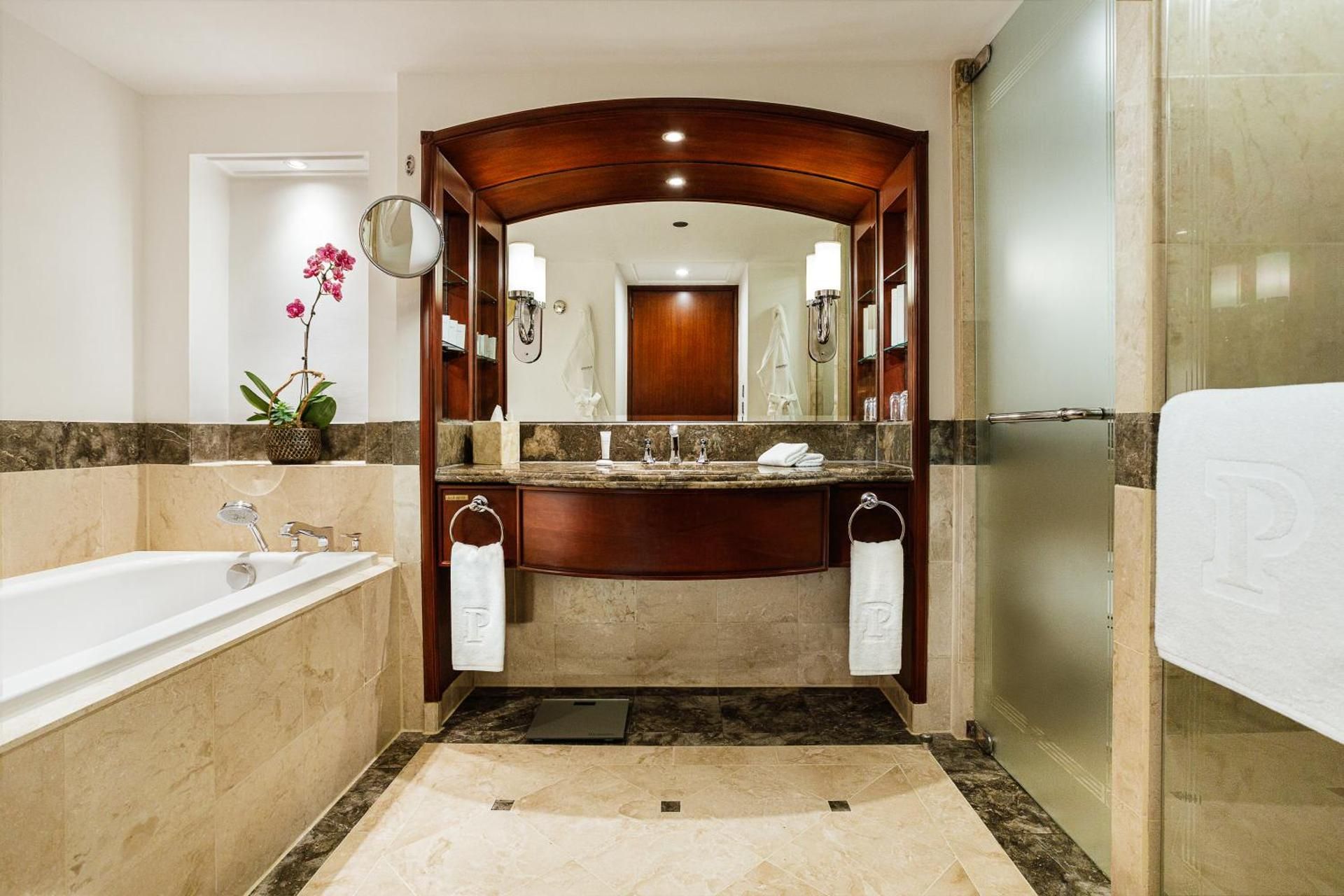 undefined The Peninsula Manila 7
