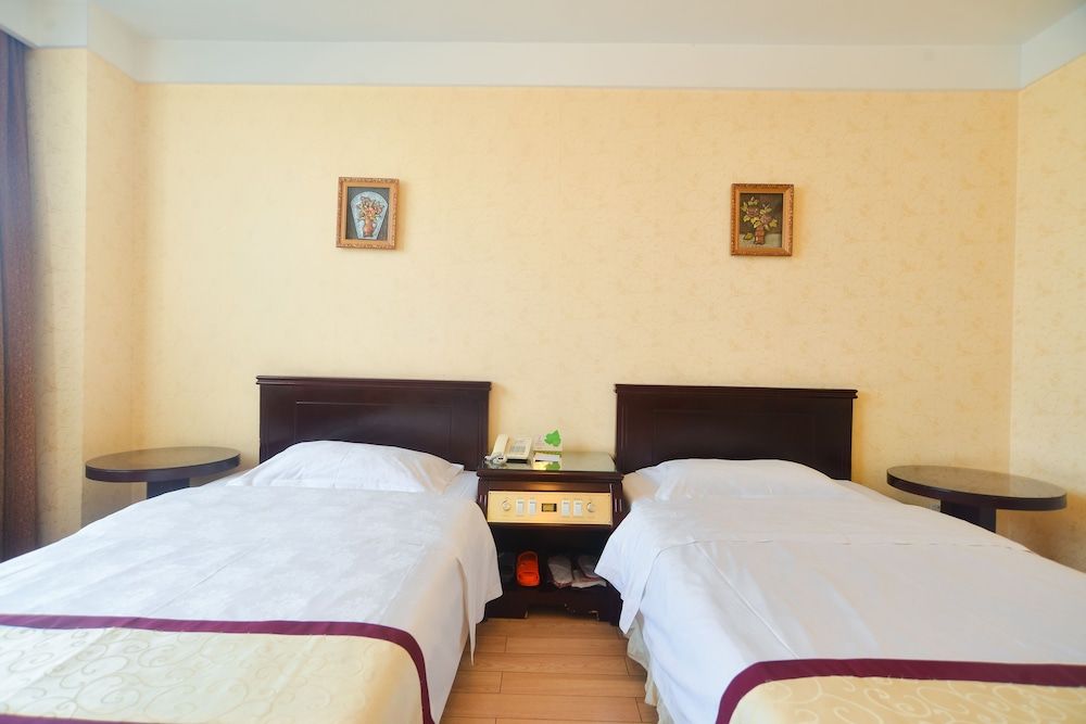 Yangcheng Hotel Standard Twin Room 2