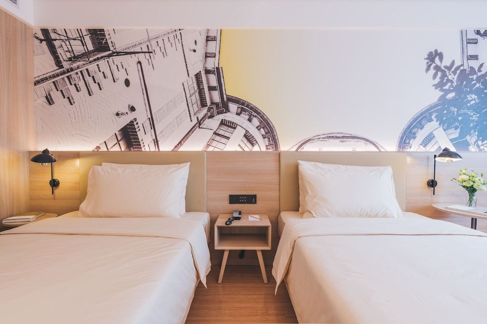 Comfort Twin Room