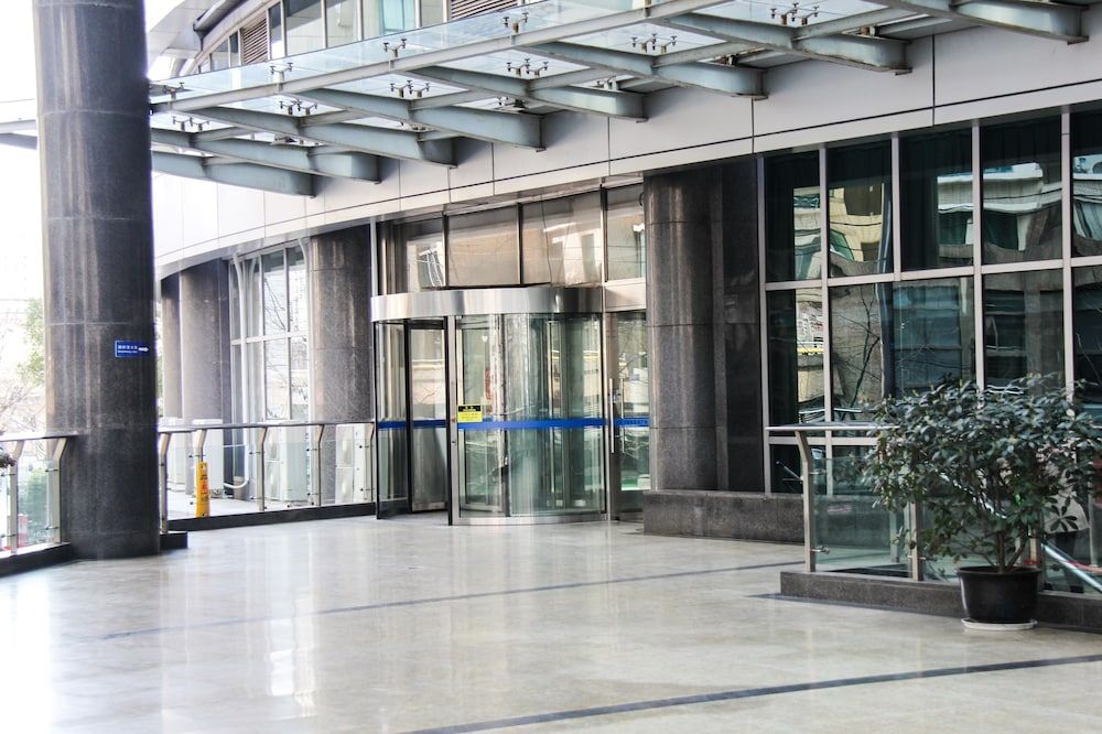 undefined New Space New Hotel (Zhongshan Park) 9