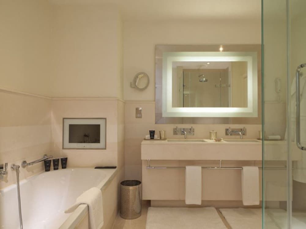 undefined Brown's Hotel, a Rocco Forte Hotel 9