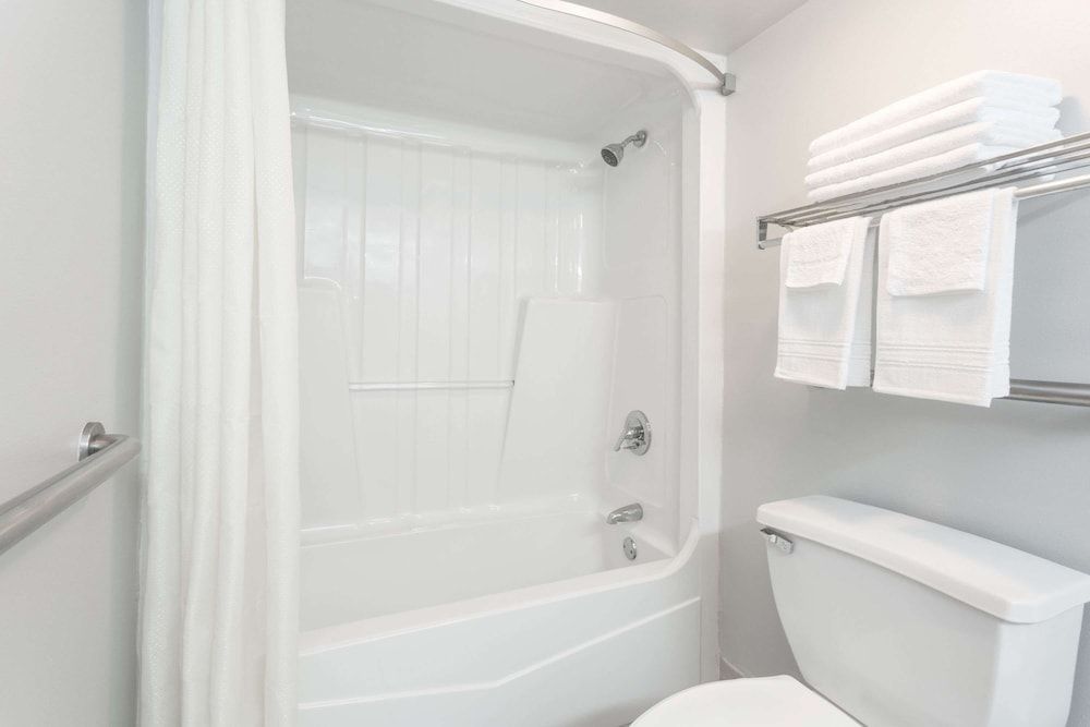Room, 1 King Bed, Non Smoking (Second Floor)