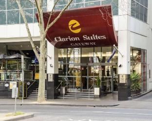 undefined Clarion Suites Gateway 3