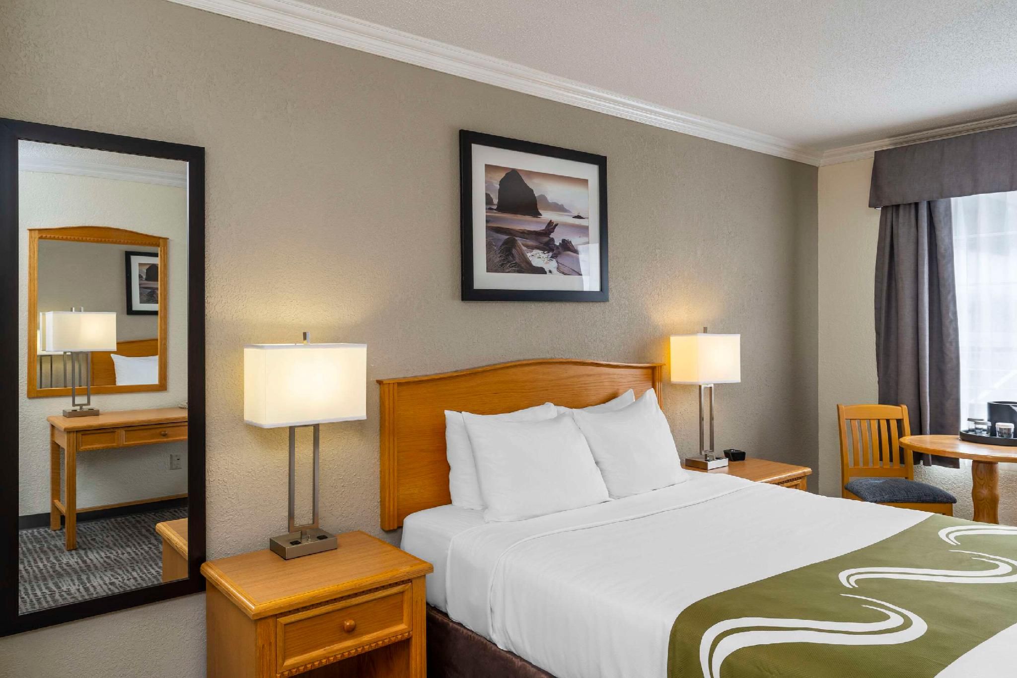 1 Queen Bed, Business Room, Nonsmoking
