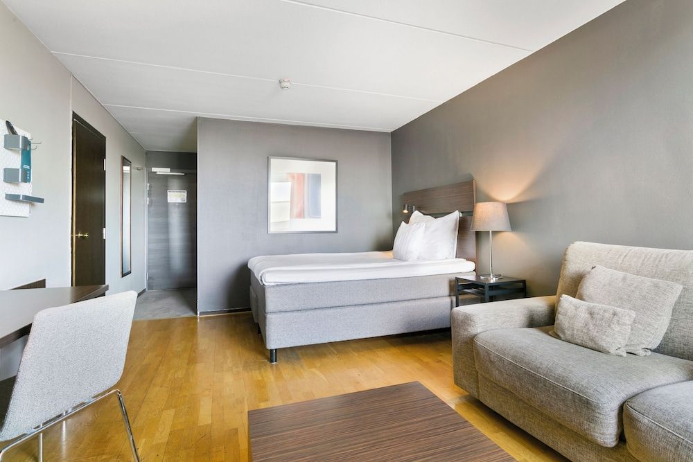 Room, 1 Double Bed (Compact)