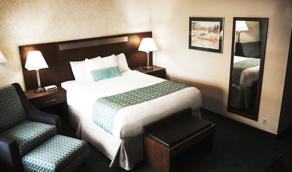 Efficiency, Deluxe Room, 1 Queen Bed, Non Smoking