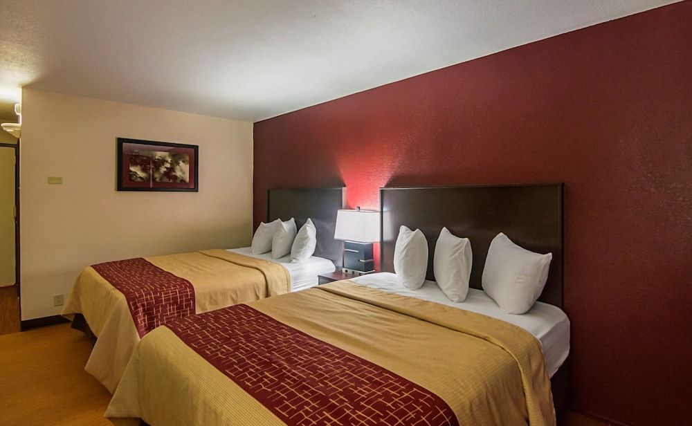 Deluxe Room, 2 Queen Beds, Non Smoking