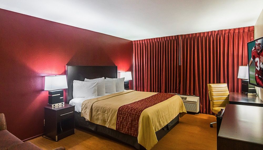 Standard Suite, 1 King Bed, Non Smoking