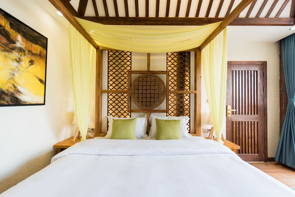 Lijiang Yue Tu Inn Premium Room 4