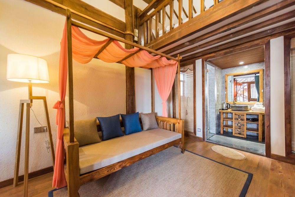 Lijiang Yue Tu Inn Triple Room 3