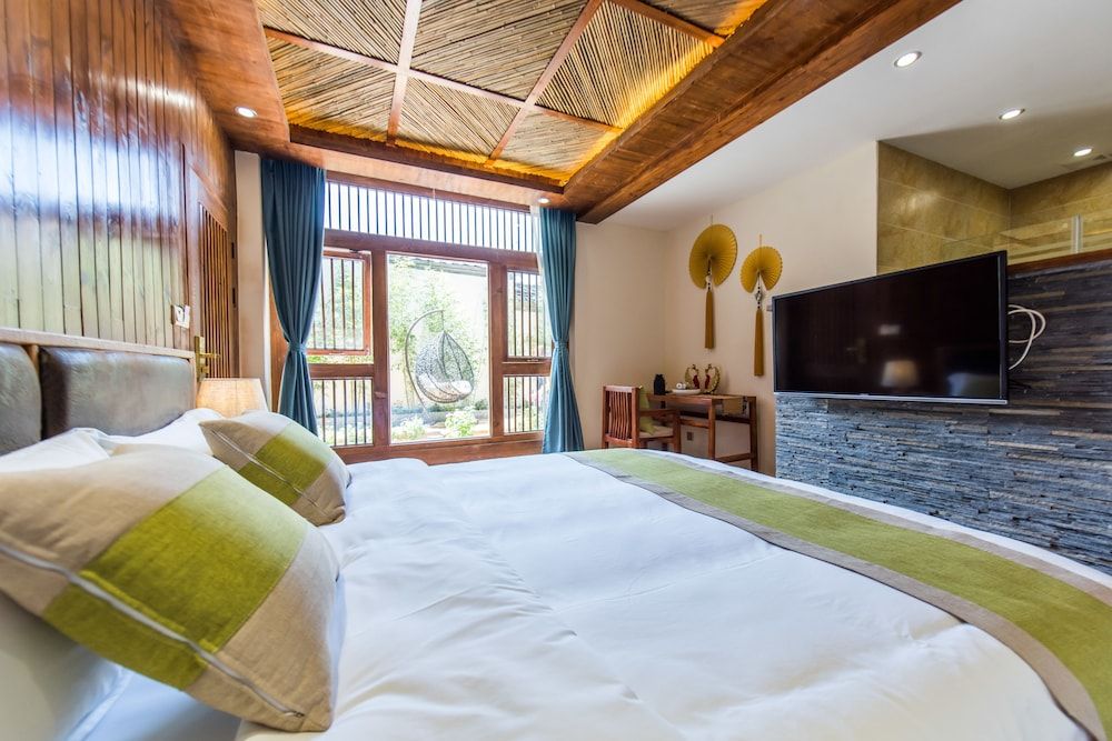 Lijiang Yue Tu Inn Superior Double Room 19