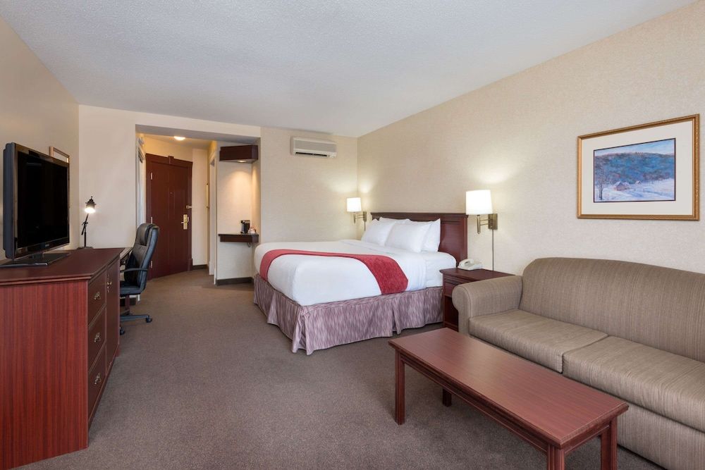 Business Room, 1 King Bed, Non Smoking